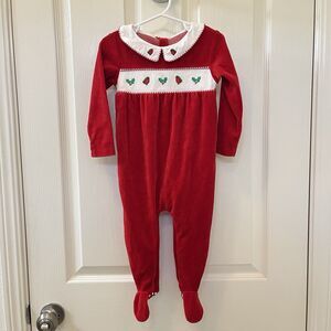 JoJo Maman Bébé Red Velour Robin Smocked Applique Footie Girls Size 12-18 Months